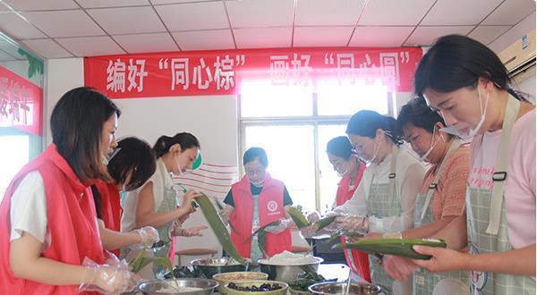 青島即墨區(qū)龍山街道:五彩活動(dòng)迎端午“粽”情深深送祝福